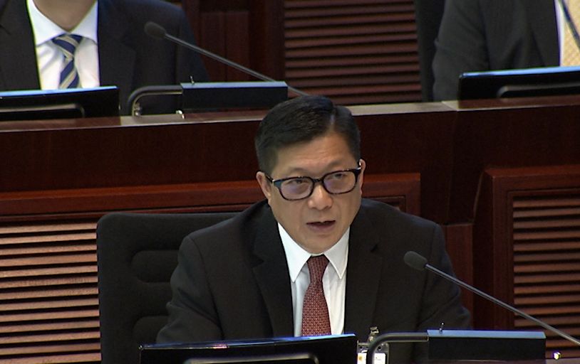 鄧炳強稱目標今年提交消防安全建築物條例修訂草案 - RTHK