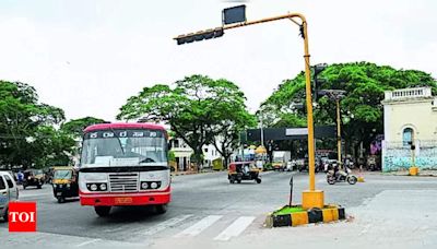 Traffic Issues at Multiple Junctions in Mysuru City | Mysuru News - Times of India