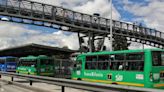 Contra una casa terminó un bus del Sitp en Bogotá por causa de las lluvias