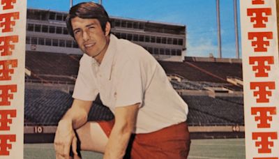 Steve Sloan, coach of Texas Tech football's 10-win team of 1976, dies at 79