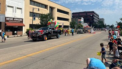 Parade kicks off Fiesta Topeka