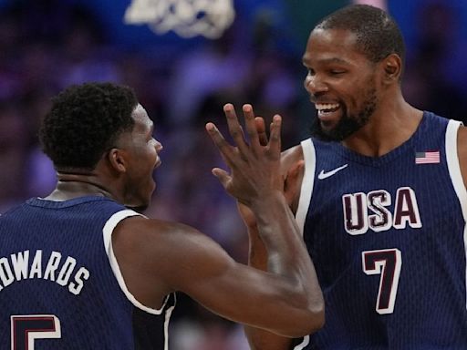 Kevin Durant Gets Into Hilarious Debate With Fan Over FIBA Rules in NBA: ‘Yall Just Be Yappin’