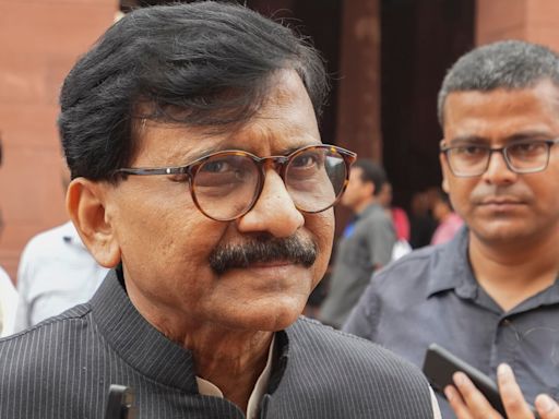 'Muting mics don't suit democratic norms': Sanjay Raut on Mamata Banerjee's walkout