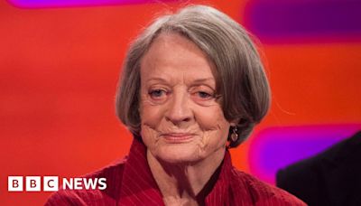 Dame Maggie Smith: King and prime minister lead tributes to 'national treasure'