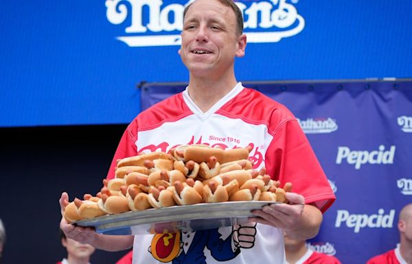 After split with NYC July 4 hot dog competition, Joey Chestnut heads to army base event in Texas