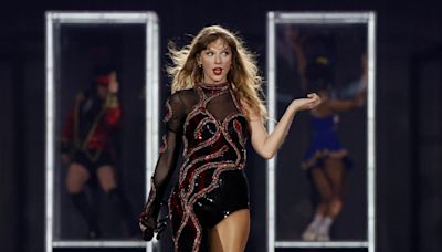 Taylor Swift Broke An All-Time Streaming Record–By More Than Half A Billion Plays