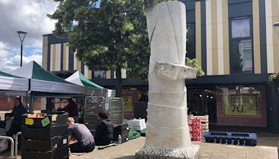 'Divisive' town centre sculpture to be relocated