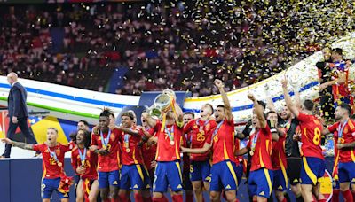 La prensa internacional se arrodilla frente a la España de los "intocables" y manda un serio aviso: "Esta selección tiene mucho futuro"