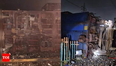 Jharkhand Detrain: Jharkhand Train Accident as 2 Wagons of Goods Train Carrying Steel Coils Derail | Ranchi News - Times of India