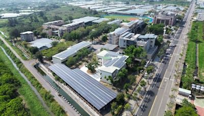 臺南市打造太陽光電綠能校園 完成光電球場設置數量全國第一 | 蕃新聞