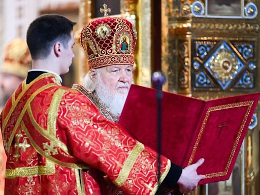 Putin attends Easter service led by head of Russia’s Orthodox Church