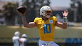 Chargers QB Justin Herbert has foot injury, expected to be ready for regular season