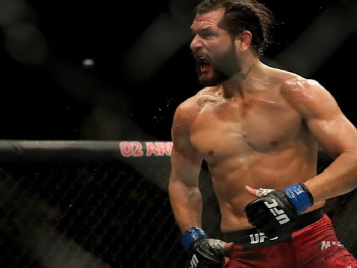 When Jorge Masvidal Delivered Iconic ‘Three Piece and a Soda’ to UFC Champion Leon Edwards in UK