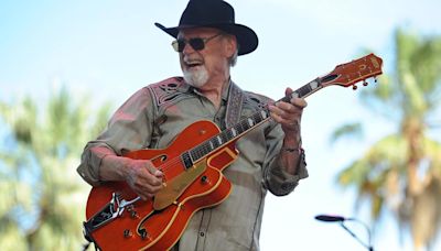 Rock 'n' roll guitar legend Duane Eddy dies at 86