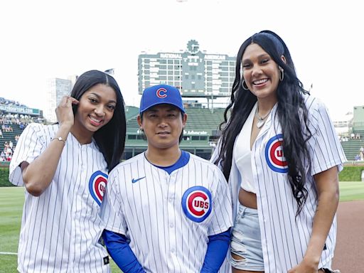 Chicago Cubs Emerging Ace Takes Picture with WNBA Superstars on Tuesday