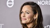Jennifer Garner's Must-Have Amazon Makeup Product Is On Sale For 44% Off RN