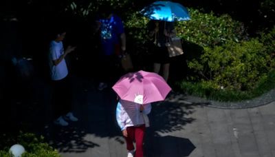 上海連日高溫飆近40℃！街訪連非洲人都嫌熱