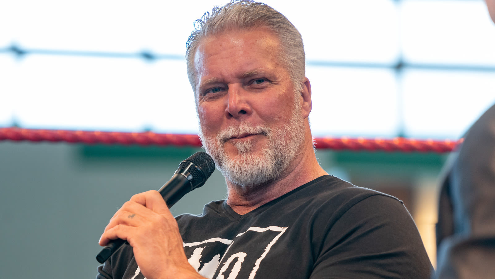 Kevin Nash Forgets Just How Big This WWE Raw Star Is - Wrestling Inc.