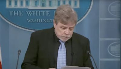 Star Wars actor Mark Hamill nicknames president Joe-bi Wan Kenobi during surprise White House visit