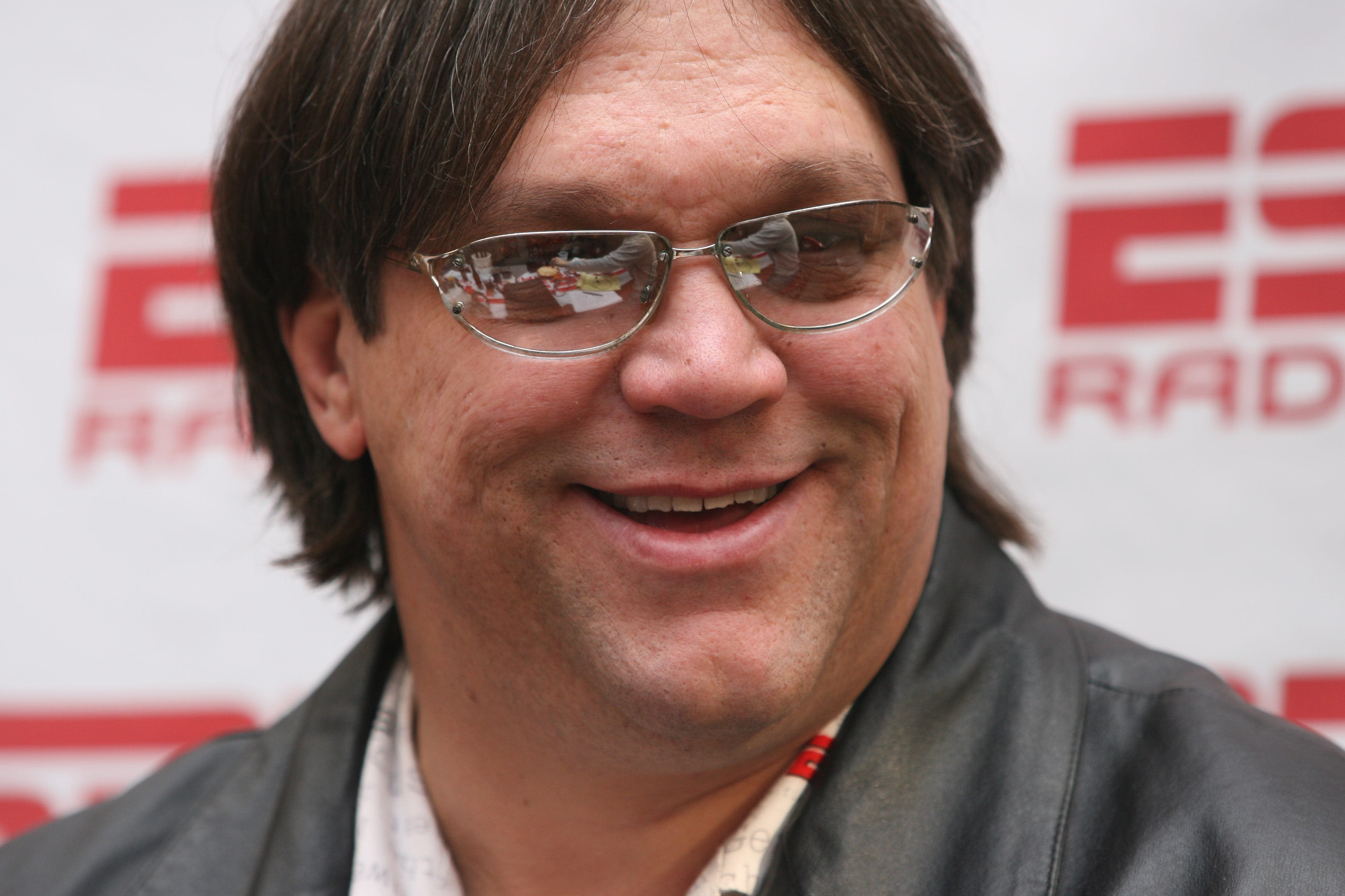 Steve McMichael, battling ALS, inducted into Hall of Fame in ceremony from home