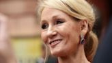 J.K. Rowling confirma que no le importan sus lectores, sólo su dinero