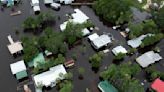 Huracán Idalia inunda calles, derriba árboles y deja a miles sin electricidad en Florida