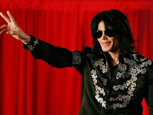 Rare collection of 76 Michael Jackson signed sketches to be auctioned next month