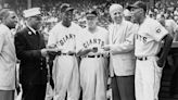 Willie Mays, Hank Aaron, Ernie Banks and Hank Thompson appear in El Paso in 1955