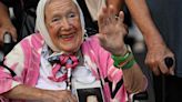 A los 94 años muere Nora Cortiñas, cofundadora de Madres de Plaza de Mayo - La Tercera