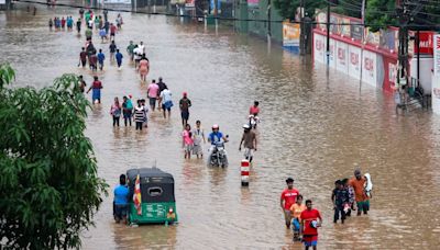 15 dead in heavy rain in Sri Lanka, schools shut for today
