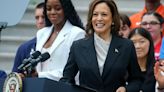 Kamala Harris elogia desde la Casa Blanca la "honestidad " y la "integridad" de Biden