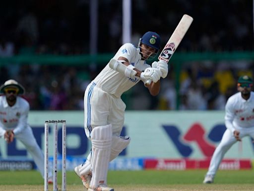 Live Cricket Score - India vs Bangladesh 2nd Test Day 4 LIVE Updates: Jaiswal scores a half century!