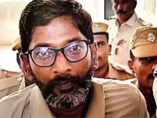 YouTuber ‘Savukku’ Shankar released from Madurai prison | Chennai News - Times of India