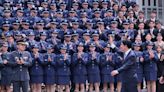 肯定顧立雄國防改革 賴清德勉勵軍校畢業生：信仰民主、效忠國家