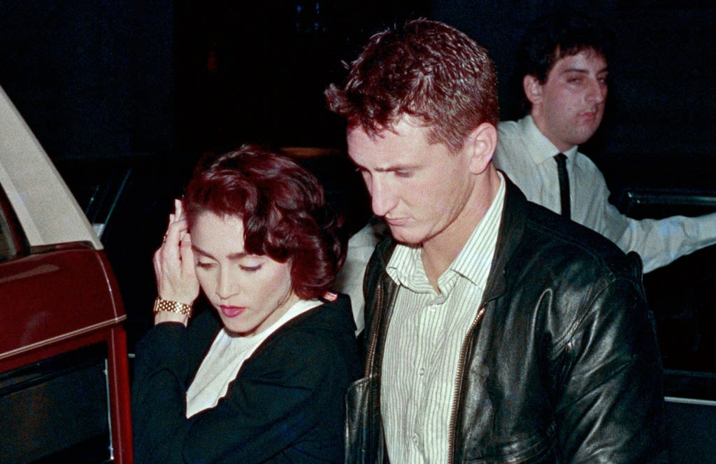 Sean Penn addresses rumor of beating Madonna with a baseball bat