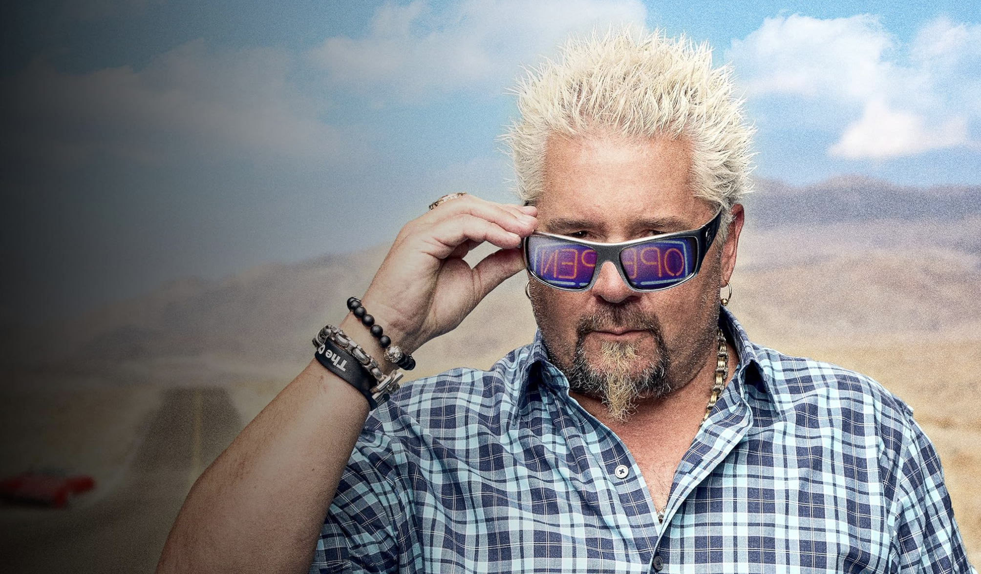 12 Bonkers Facts About Diners, Drive-Ins, and Dives