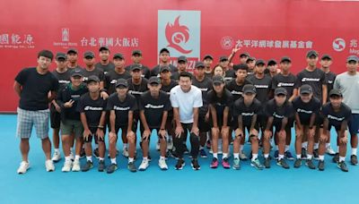華國三太子盃》不一樣的球場體驗 與職業選手零距離接觸的球僮