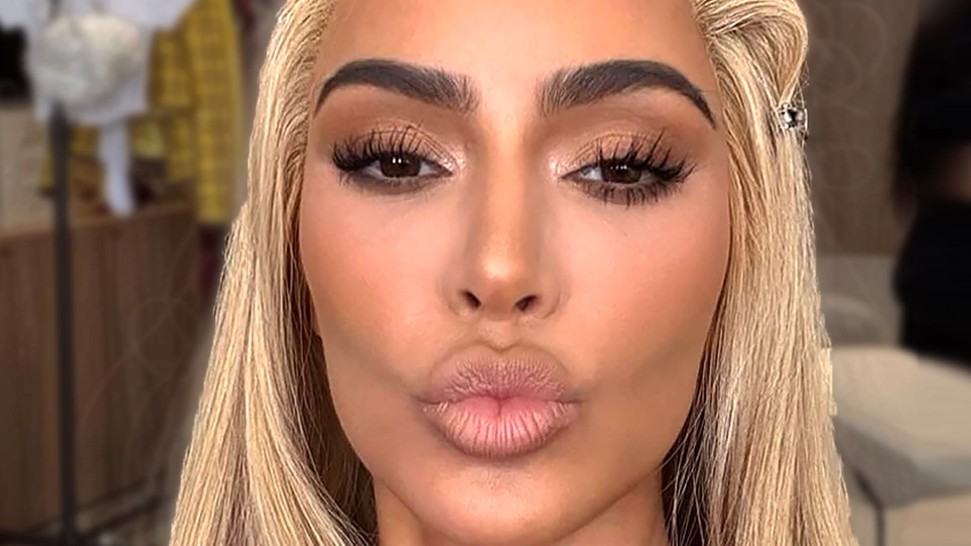 Kim Kardashian fans beg the newly-blonde star to ‘retire' signature duck face