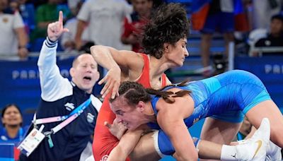 Vinesh Phogat Disqualified: Indian Wrestler Found Overweight By 100gms, Misses Out On Medal Glory