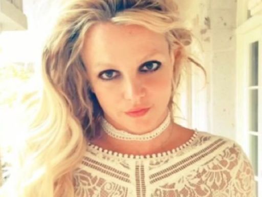 What Was Britney Spears' Knife-Wielding Controversy All About? Explained