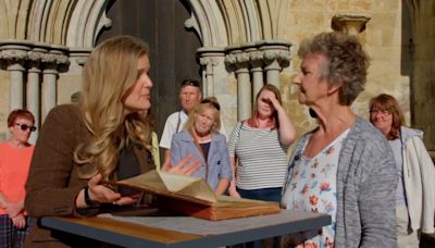 Antiques Roadshow viewers ‘screaming’ after expert damages ‘rare’ heirloom