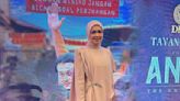 Siti Nurhaliza touched by Anwar Ibrahim's compliment over "Menjaga Cintamu"