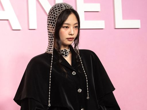 ‘I feel upset she is being misunderstood’: Staff member at Blackpink Jennie’s vaping incident speaks out