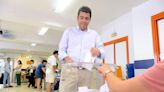 Los políticos valencianos animan a votar en 'una jornada histórica'