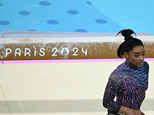 Simone Biles, en plena forma durante su entrenamiento en París