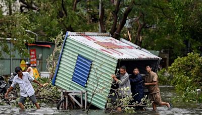 Vietnam Capital, Electronics Hub Face Flood Risk in Yagi’s Wake