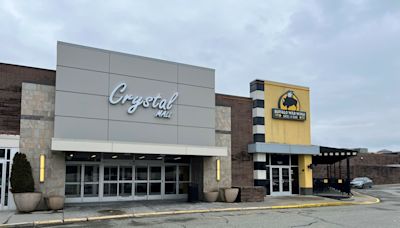 Connecticut's Crystal Mall adds a temporary tenant in its parking lot, but loses another inside