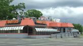 Hooters in Warwick announces closure | ABC6