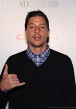 Simon Rex