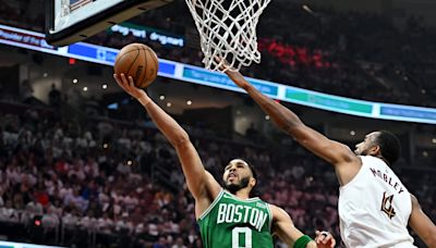 Celtics get their first crunch time win of the playoffs, push Cavs to brink
